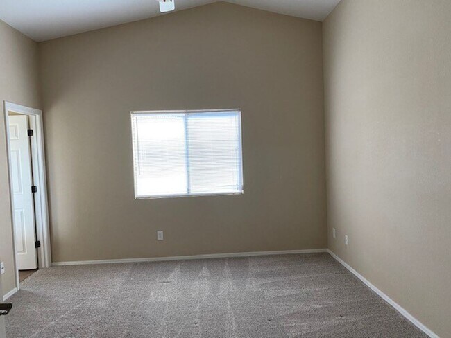 Building Photo - 1786 Silverado Dr