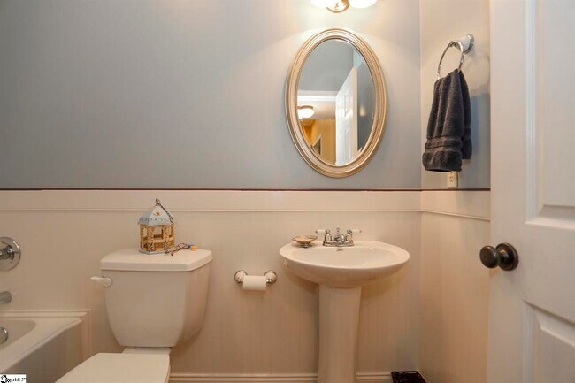 Building Photo - 441 Liberty Hwy