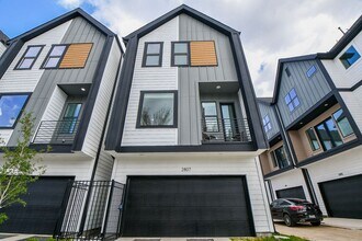 Building Photo - 2807 Anita St