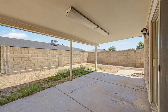 Building Photo - 11851 N 76th Dr