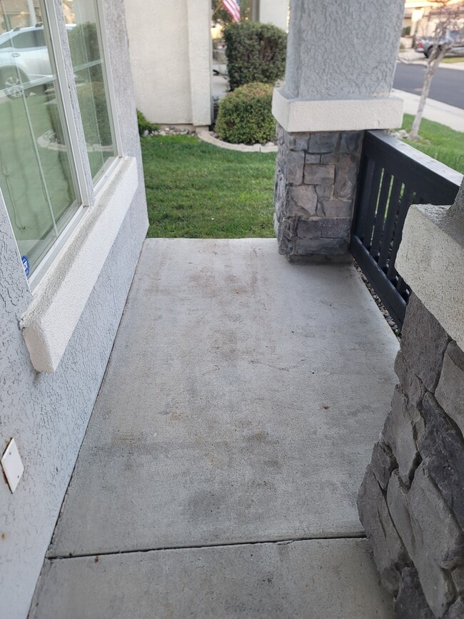 Building Photo - 8033 Horncastle Ave