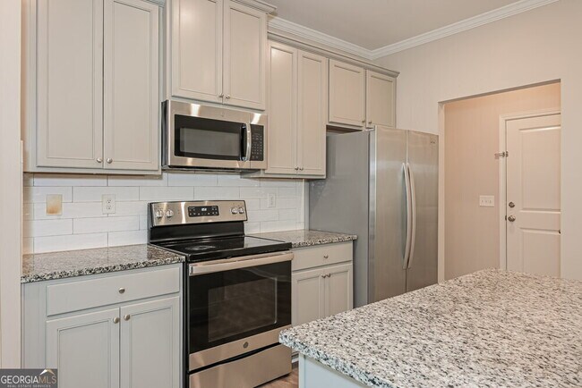 Building Photo - 6755 Hill Rock Ln