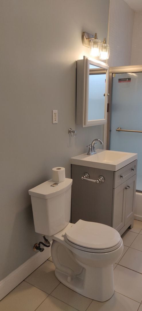 Building Photo - Convenient Brighton Location, Steps from the T Stop, Central Heat/AC, Laundry is on a Site