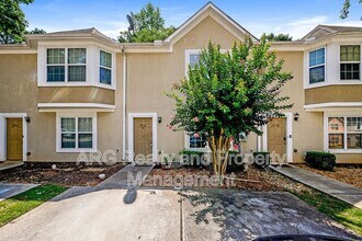 Building Photo - 2956 Fields Dr
