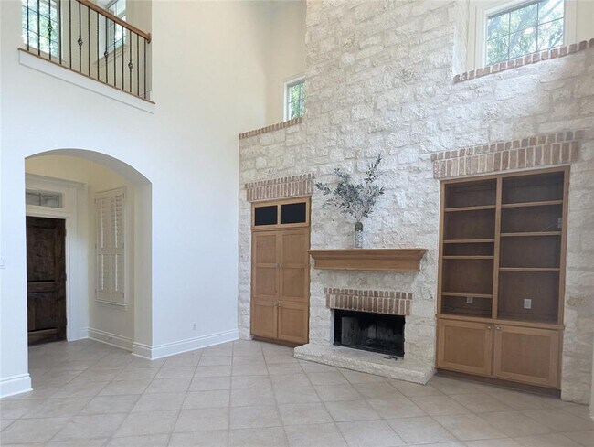 Building Photo - 11301 Taylor Draper Ln