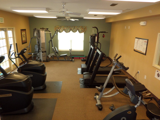 Fitness Center - Woodbridge Commons Apartments