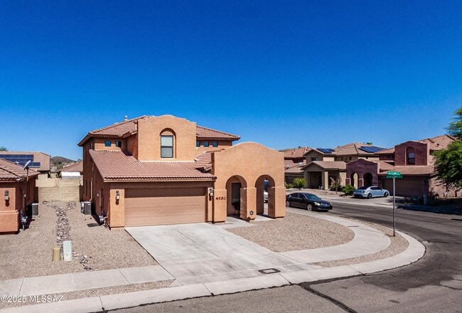 Building Photo - 4830 S VALLECANO Dr