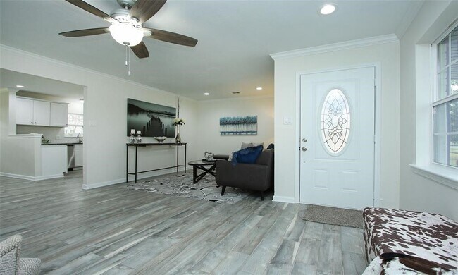 Building Photo - 8741 Blankenship Dr
