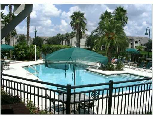 Building Photo - 3rd Floor 2/2 Condo near Millenia Mall with private patio