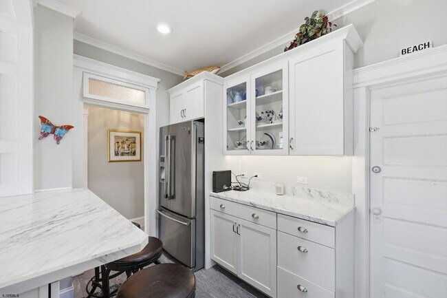 Building Photo - 115 N Sumner Ave