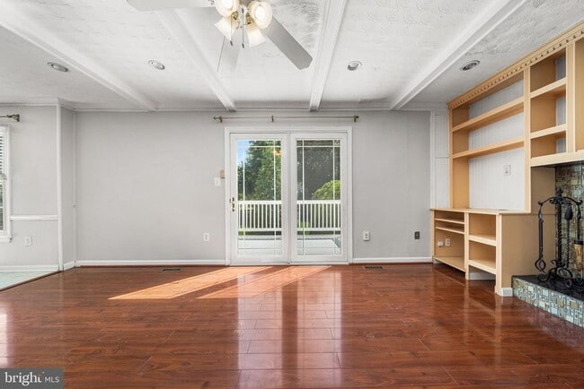 Building Photo - 222 Apple Blossom Ct