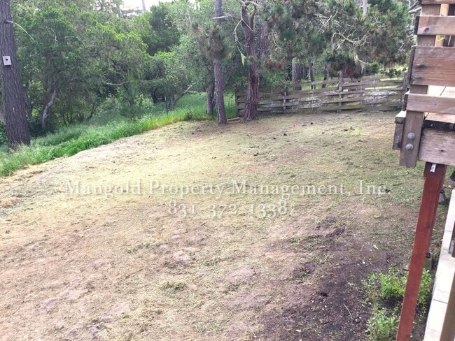 Building Photo - Comfortable 3-Bed, 2-Bath Home with Spacio...