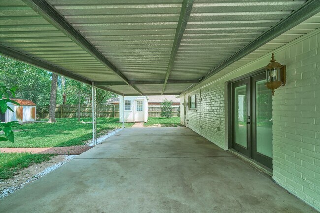 Building Photo - 24411 Pine Canyon Dr