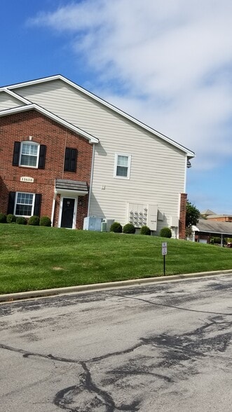 Building Photo - 11618 Tomahawk Creek Pky