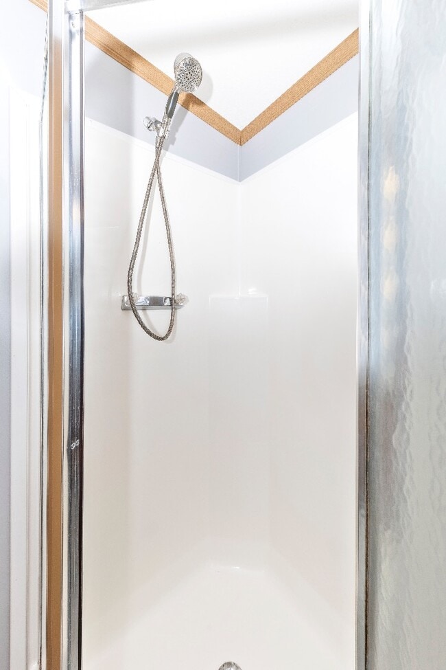 Building Photo - 16114 McGregor Dr