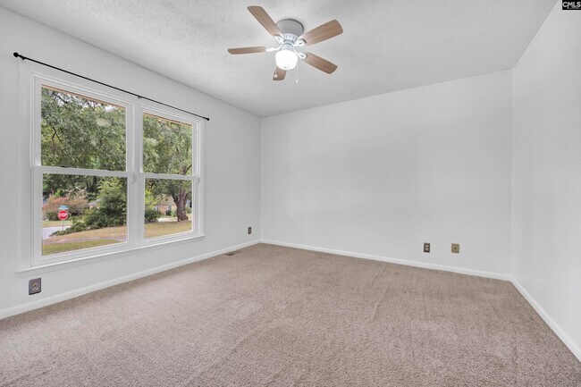 Building Photo - 101 Stuart Ln