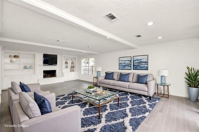 Building Photo - 3919 Fernglade Dr