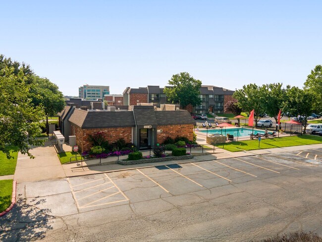 Building Photo - 2 bedroom / 1 bath. Limited-Time Offer: $600 Rent Credit (Applied Over First 3 Months)