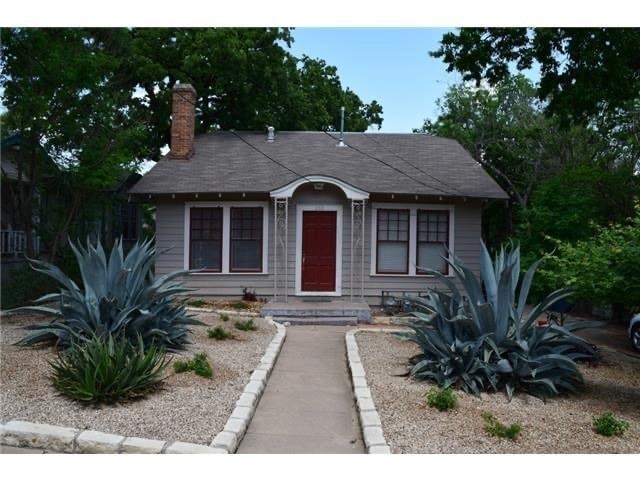 Building Photo - 202 E 33rd St