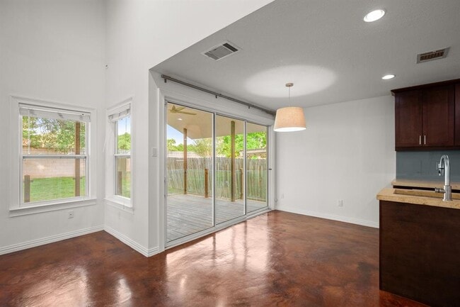 Building Photo - 3407 Sweetgum Trce