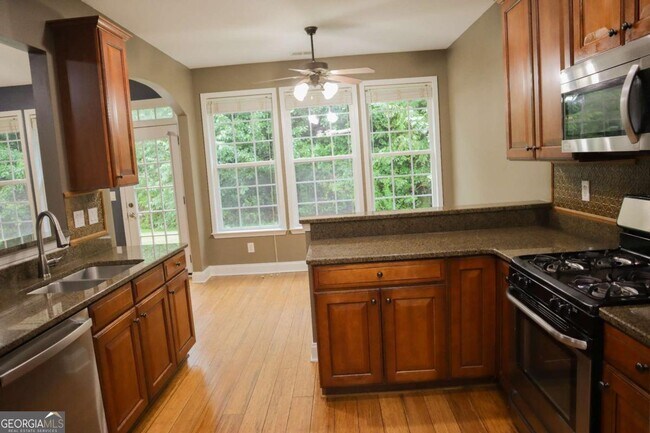 Building Photo - 1526 Lechemin Dr