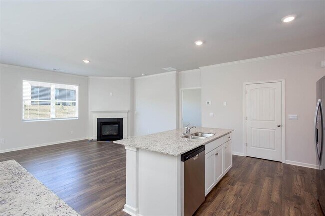 Building Photo - 61 Grv Spgs Ct