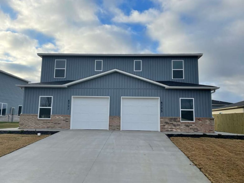 Primary Photo - 6721 SW Dignity Ave