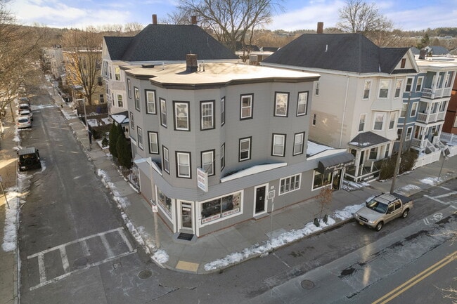 Building Photo - 148-152 South St. Unit 1