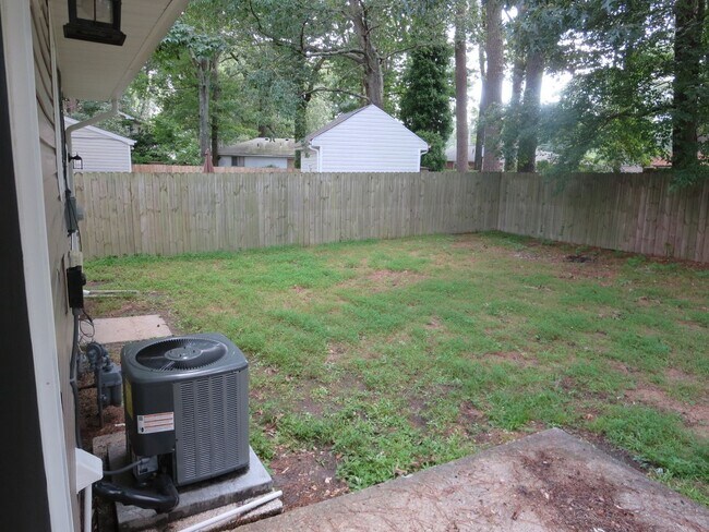 Building Photo - Aragona Village