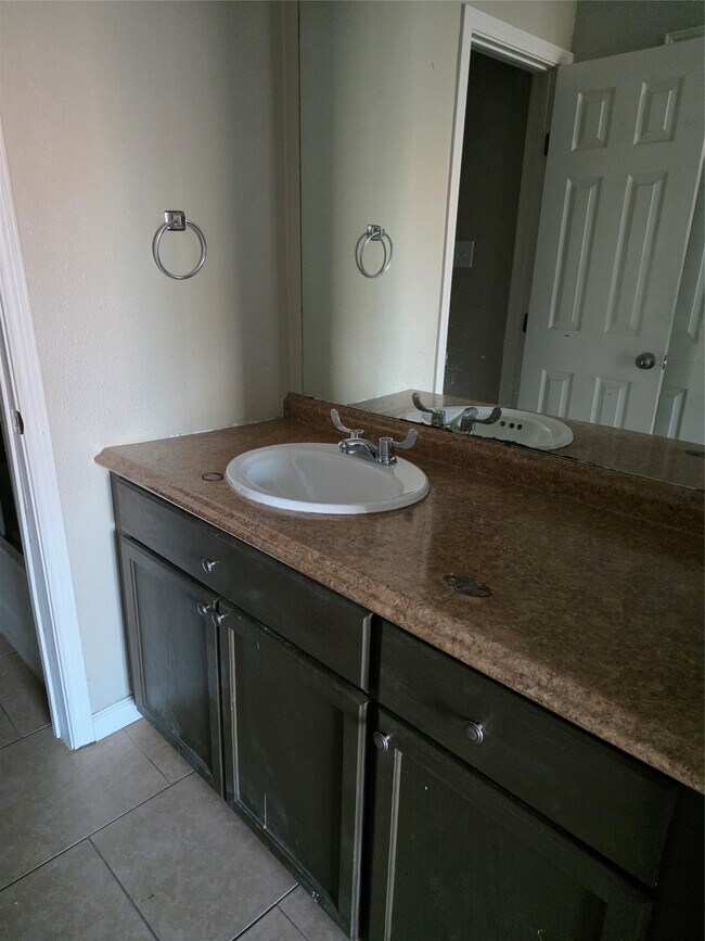 Building Photo - 12507 Ashford Meadow Dr