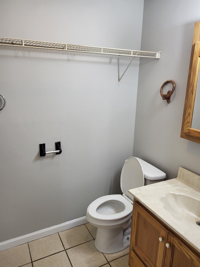 Building Photo - 176 Spring Cir Dr