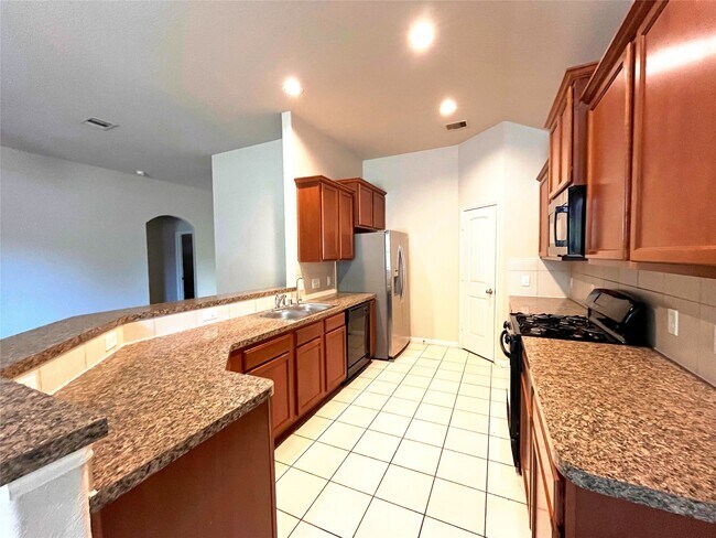 Building Photo - 20330 Pine Water Ln