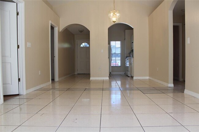 Building Photo - 8713 N Tangerine Pl