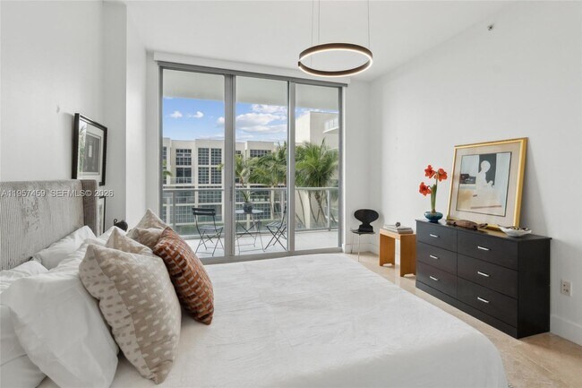 Building Photo - 3470 E Coast Ave