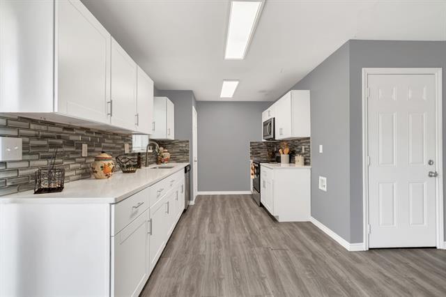Building Photo - 1314 La Fiesta Dr