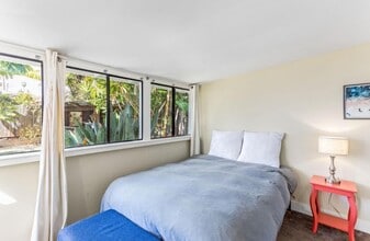 Building Photo - Elegant 2 bedroom 2 bath