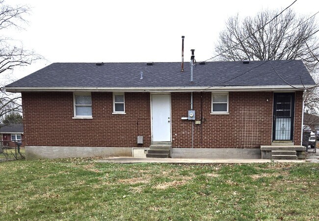 Building Photo - Ranch in Green Acres. All-electric. Storage Shed. 251215