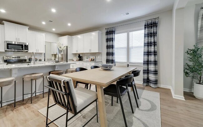 Building Photo - 3099 Blenheim Ct