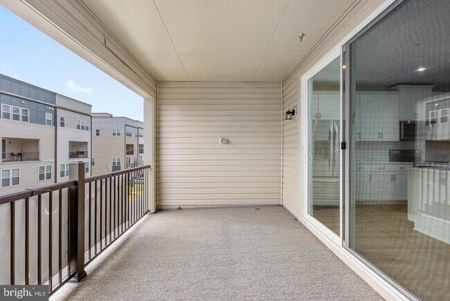 Building Photo - 2546 Neabsco Common Pl
