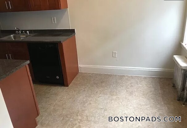 Building Photo - 1171 Boylston St