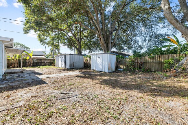 Building Photo - 6818 59th St N