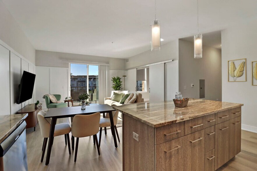 Building Photo - 28294 Ferry Rd