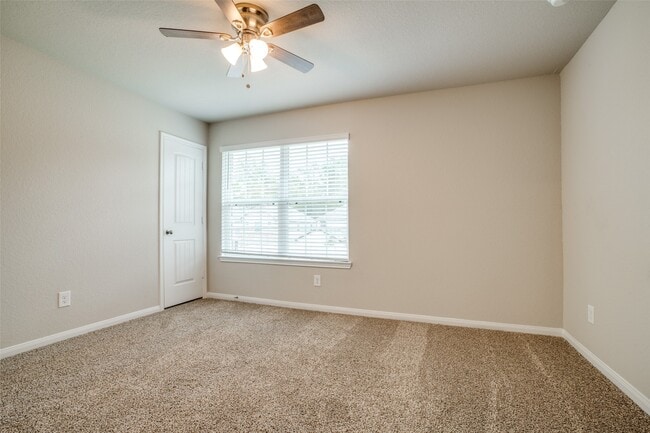 Building Photo - 3649 Cub Dr