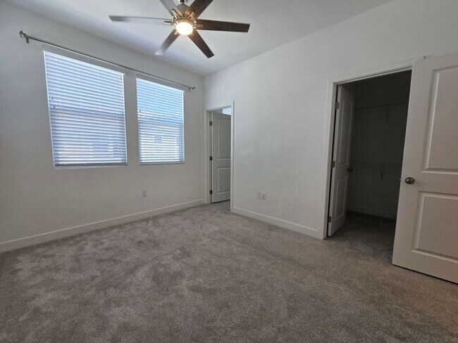 Building Photo - Modern Oceanside Home with Spacious Layout in a Desirable Community