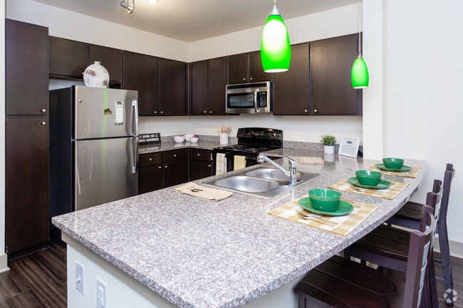 4BR,4BA-D2 - Domain at Waco- STUDENT LIVING