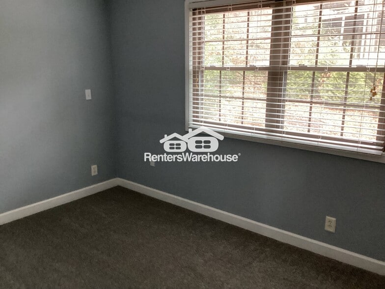 Building Photo - 4059 Charleston Ct SE