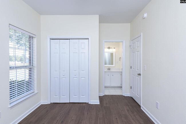 Building Photo - 110 Hutto Hill