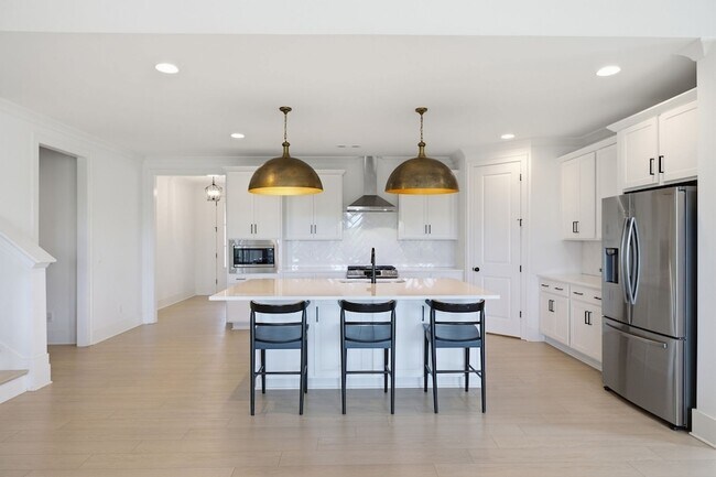 Building Photo - 7628 Delancey Dr