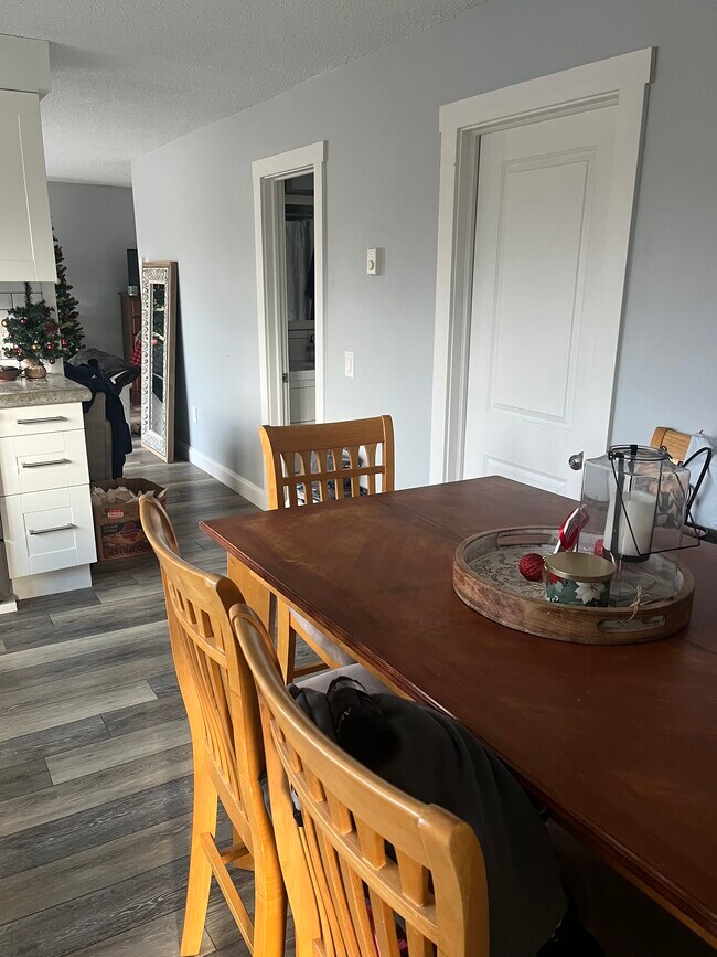 Building Photo - 485 High St