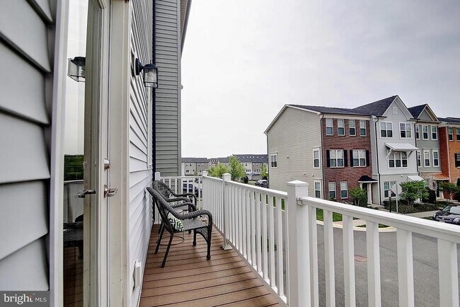 Building Photo - 43893 Eastgate View Drive